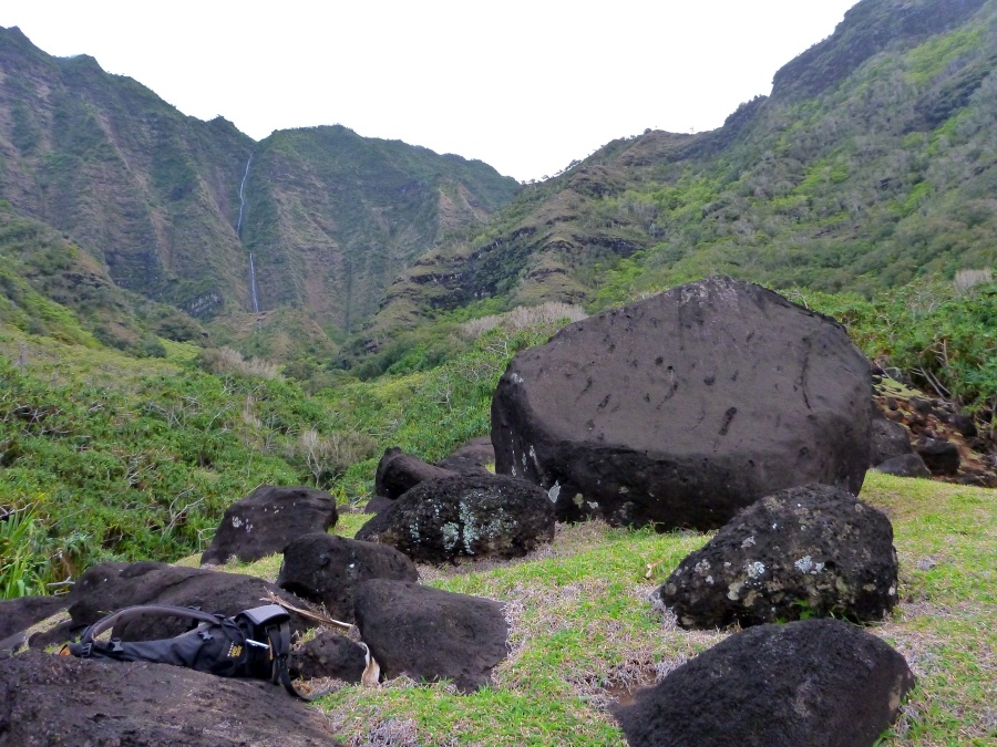 kauai hiking tours stone