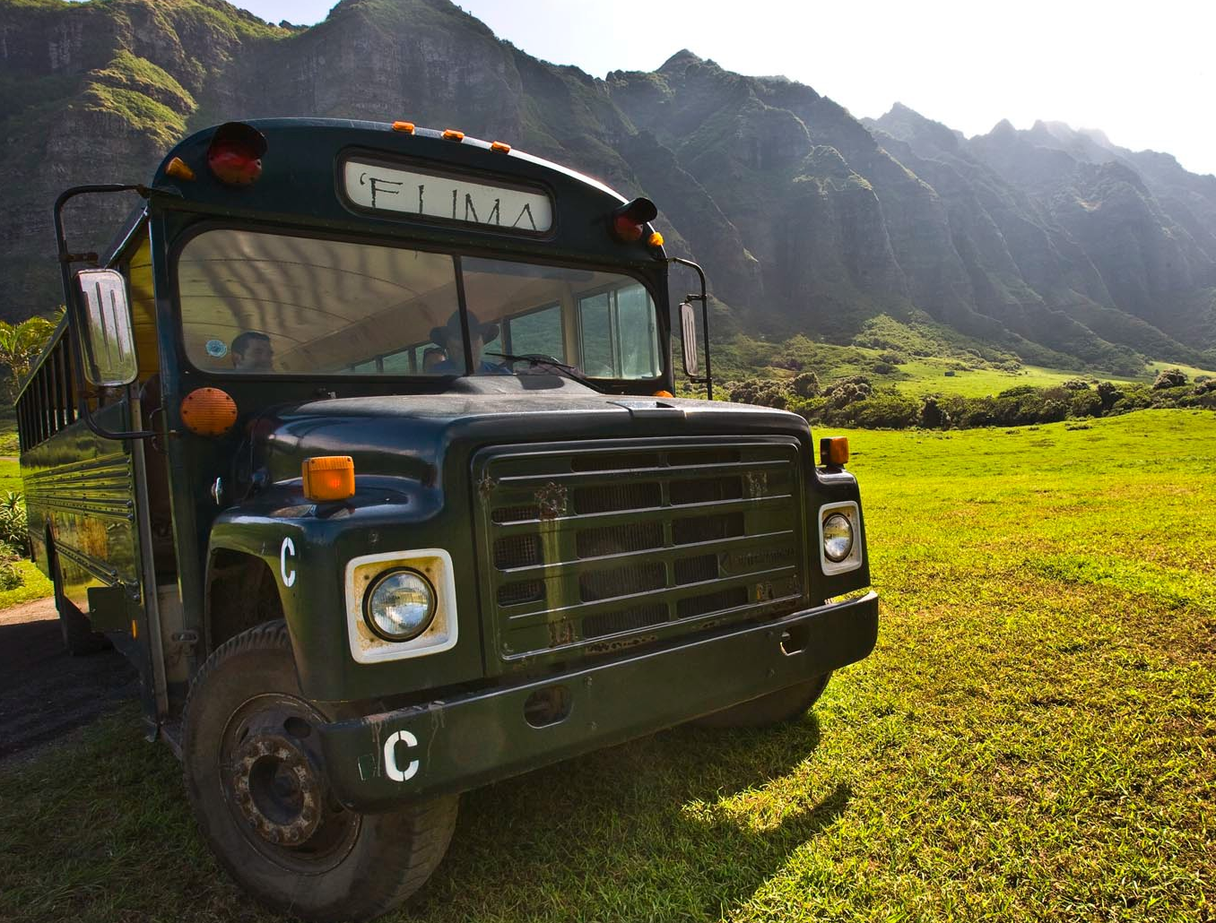 kualoa ranch Kaaawa Bus Pic