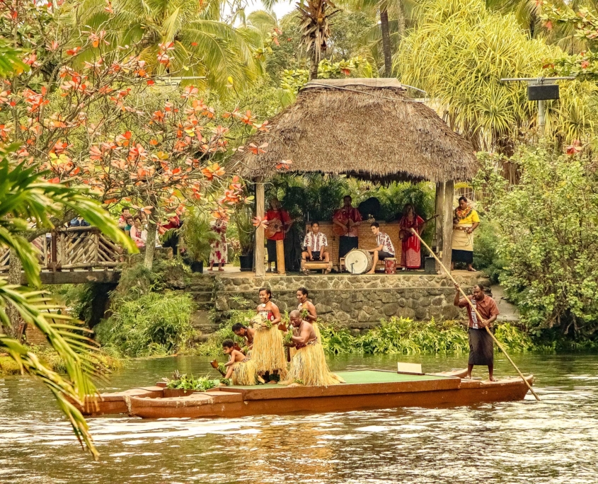 Hawaii Tours - Polynesian Cultural Center Parade